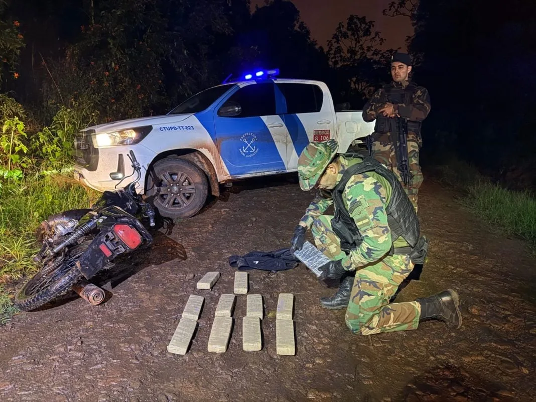 Prefectura incautó 11 paquetes con droga por un valor de 50 millones de pesos 