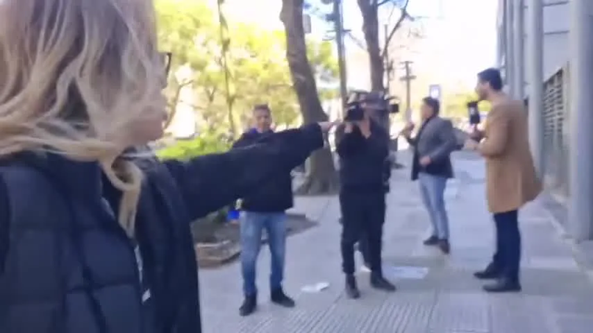 Lilia Lemoine acompañó a votar a Karina Milei y tuvo un fuerte cruce con periodistas