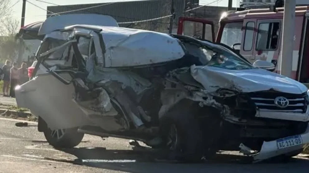 Un jugador de rugby de 18 años murió en un violento choque cuando volvía de un partido