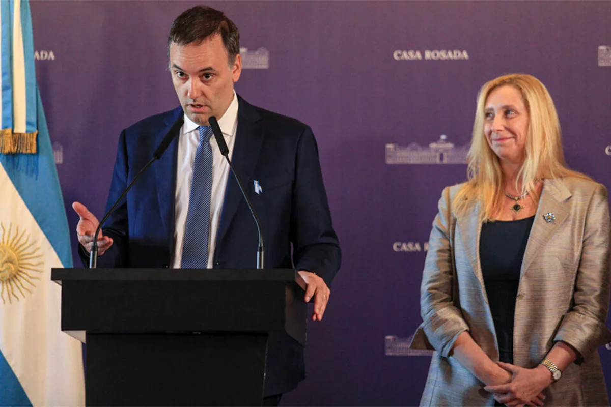 El Gobierno denunció una operación de inteligencia para grabar conversaciones privadas de Karina Milei