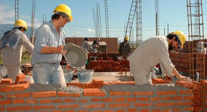 La industria y la construcción en el país cayeron en julio y mostraron nuevos signos de estancamiento de la actividad