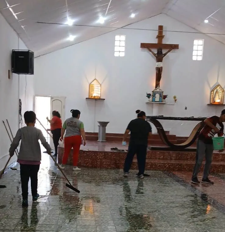 Catamarca: tarea comunitaria para acondicionarla capilla Virgen de Luján en Capital