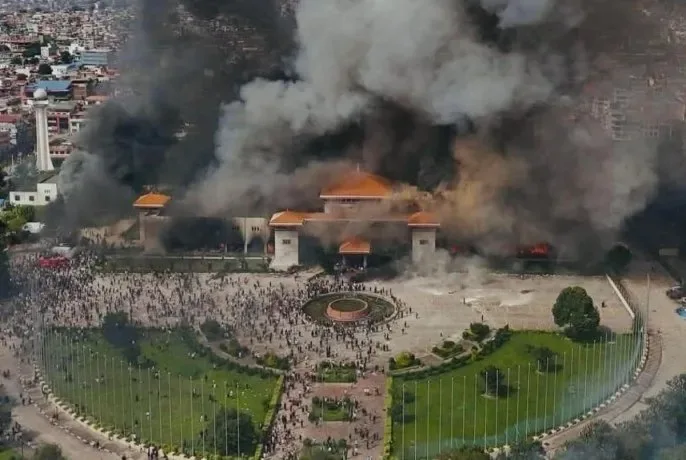 Crisis en Nepal: protestas de la Generación Z forzaron la renuncia del primer ministro y causaron al menos 19 muertos