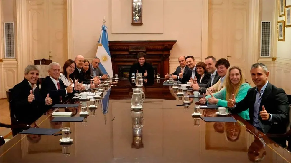 Milei reúne a su Gabinete para establecer las prioridades de la gestión antes del inicio de la campaña