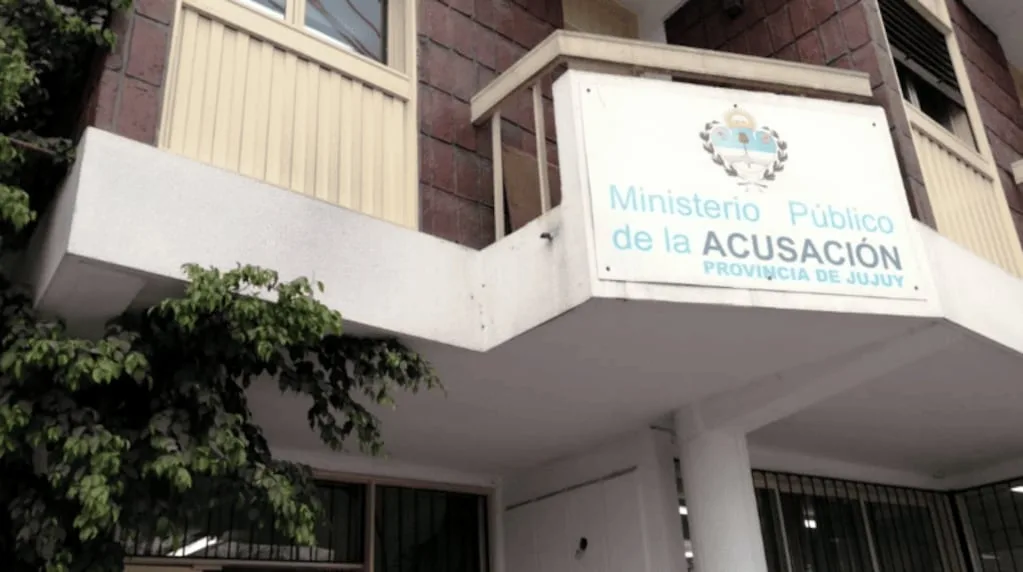 Un hombre denunció que su ex le prendió fuego la casa porque lo encontró con su nueva novia