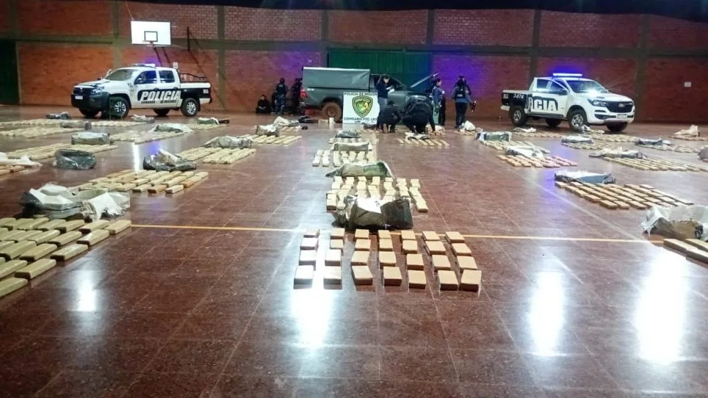 Secuestran más de una tonelada de marihuana