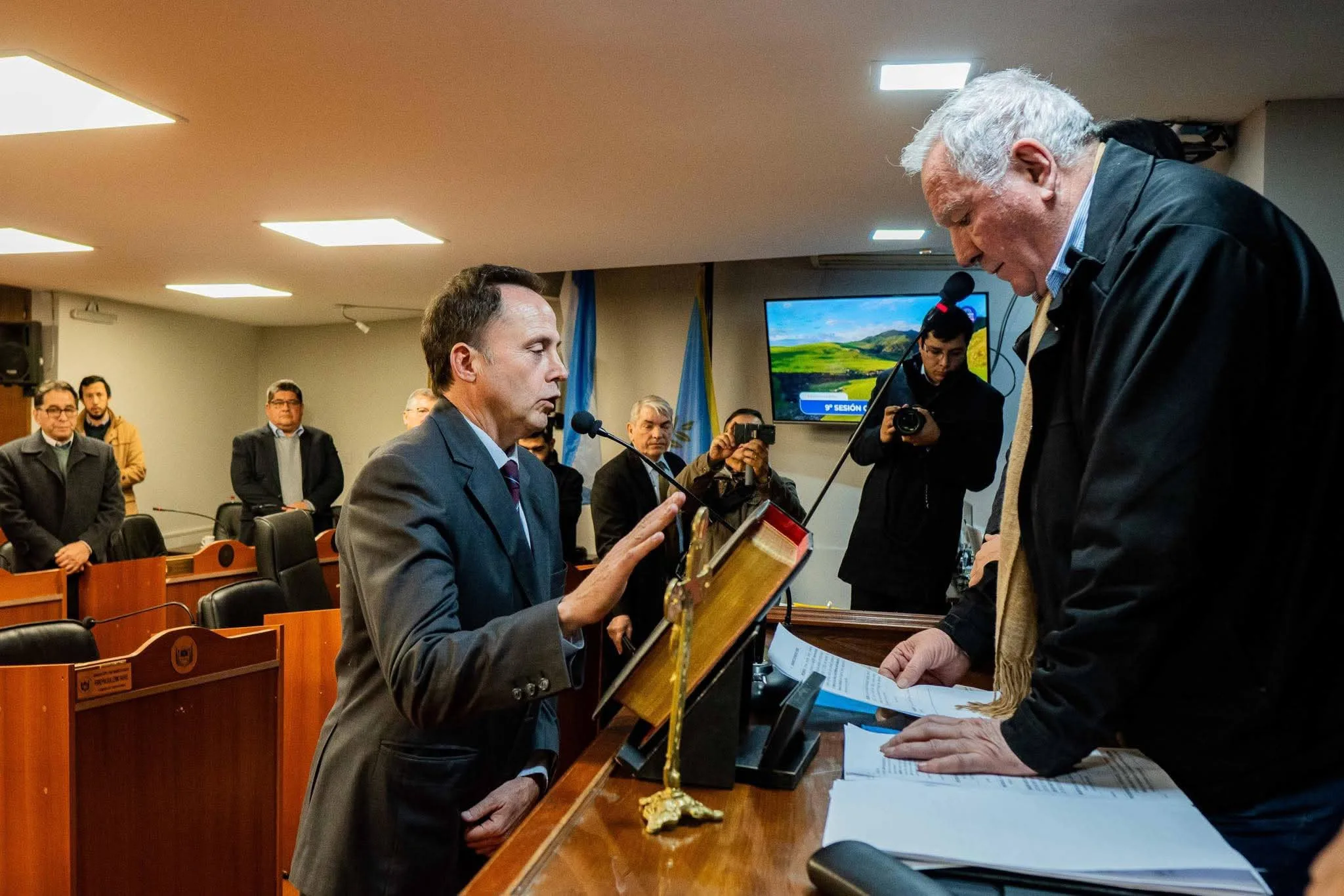 Dalmacio Mera, insaciable: el defensor del pueblo pide 344 millones para sostener sus nuevas funciones