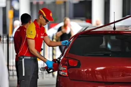 Shell subió los precios de los combustibles: los nuevos valores de la nafta y el gasoil