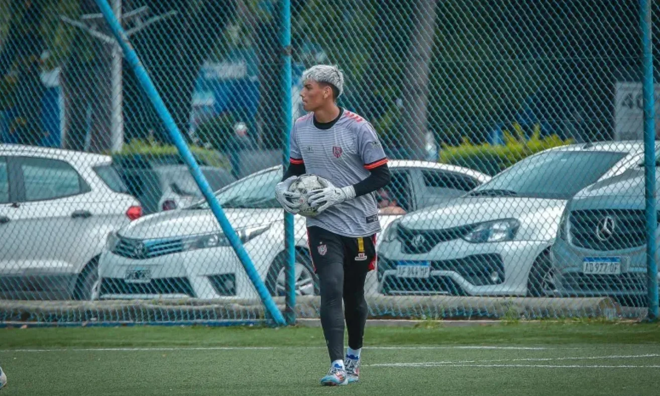 El arquero de un pequeño pueblo de La Rioja jugará en un club mexicano de la United Premier Soccer League de Estados Unidos
