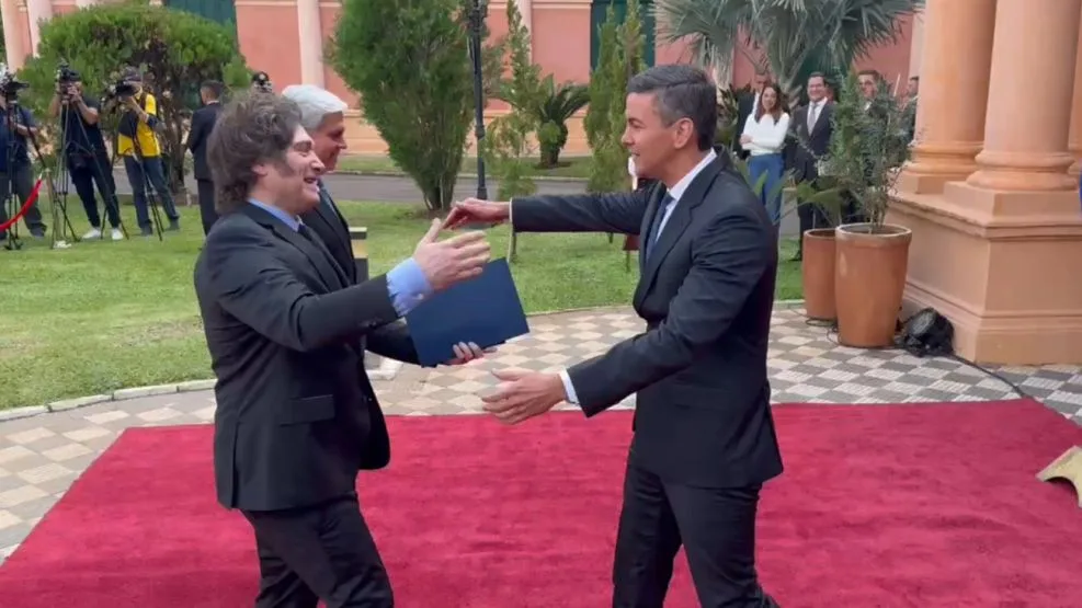 Javier Milei está en Paraguay: participación en la CPAC y reunión con Santiago Peña