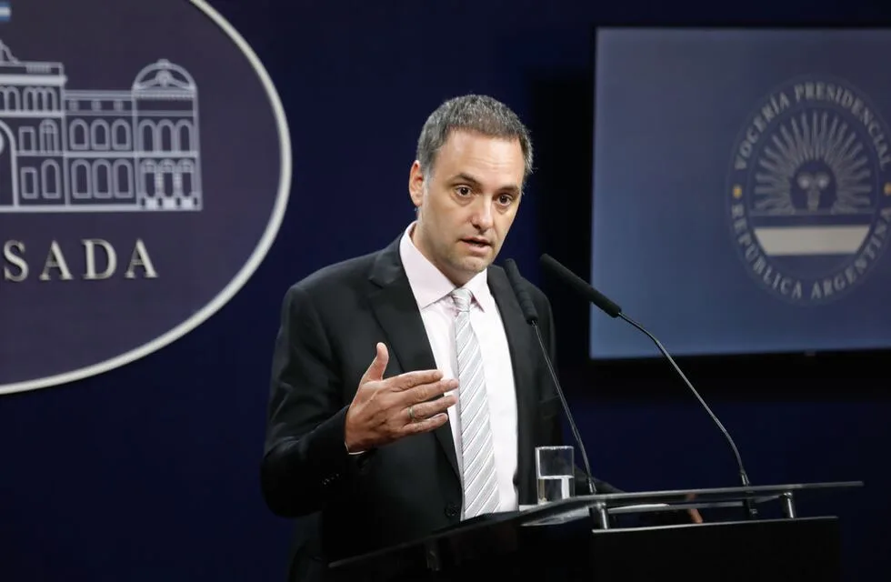 Adorni destacó que el presupuesto anunciado por el presidente Milei tiene como ejes principales la educación, la salud y los jubilados