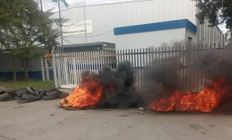 Cerró una fábrica de motos en Campana y despidió a todos sus trabajadores