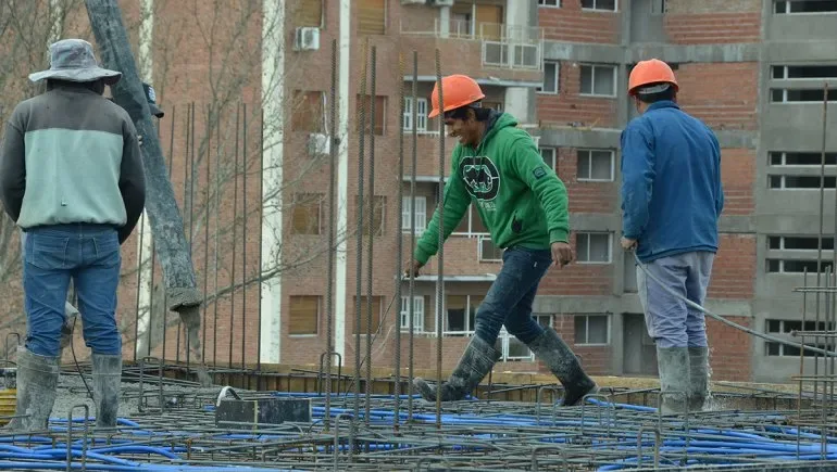 La Cámara de la Construcción advirtió que la obra privada “empieza a mostrar señales de caída”