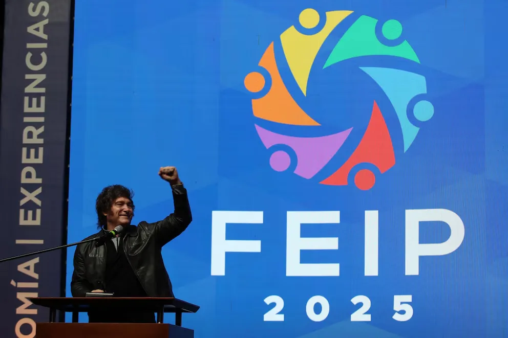 Milei convocó a una reunión de Gabinete para esta tarde, paralela a la sesión de Diputados