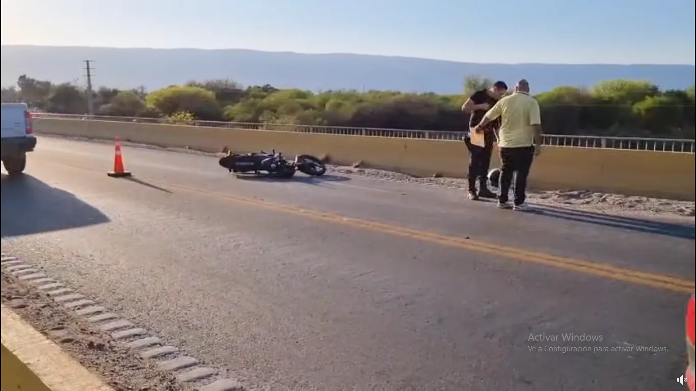 Catamarca: un automovilista provocó el derrape de una moto y huyó
