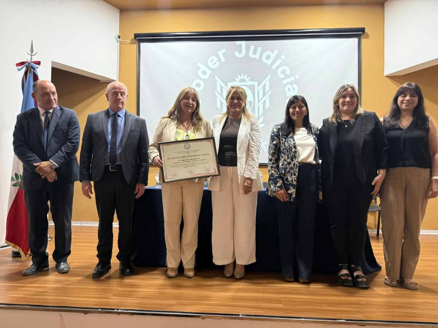 Catamarca incorpora la enseñanza del Juicio por Jurados en las escuelas secundarias