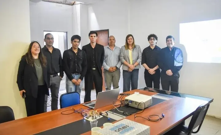 Catamarca: alumnos del Instituto San Martín Presentan Innovador Proyecto T-CONTROL para la producción de vino