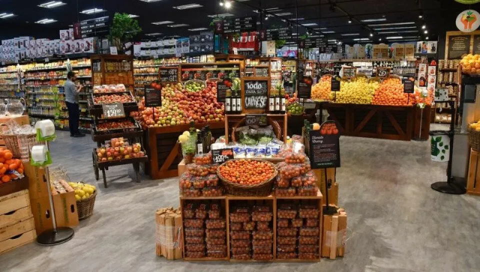 La inflación en Argentina se acelera en octubre y podría alcanzar el 2,5% por el aumento en los alimentos