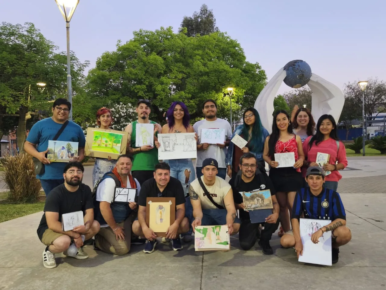 Catamarca: encuentro nocturno de dibujantes y pintores en El Balcón de la Ciudad