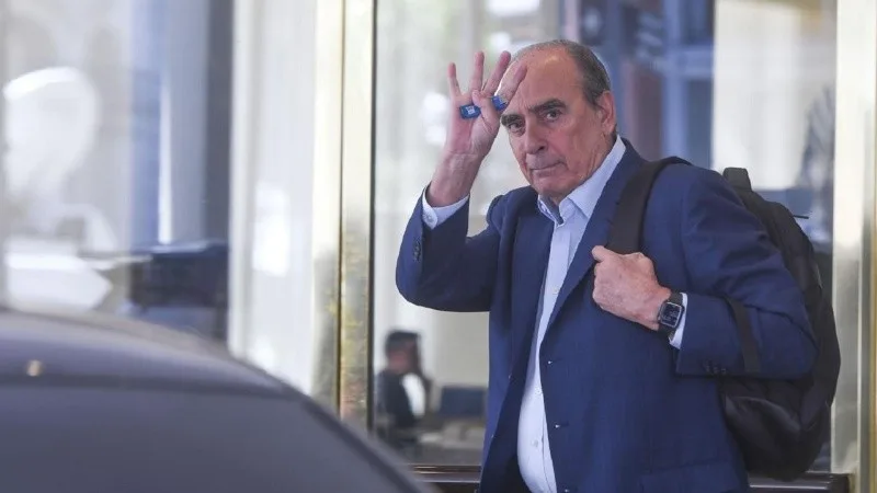 Guillermo Francos presentó su renuncia a la Jefatura de Gabinete y será reemplazado por Manuel Adorni