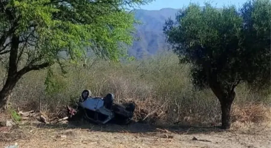 Catamarca: murió un automovilista que volcó en Capayán