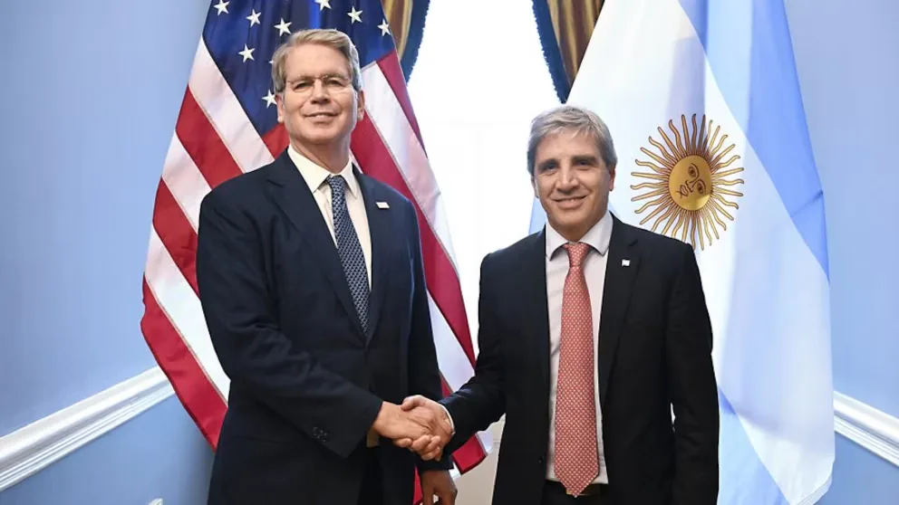 Bessent recibió a Caputo en Washington: “Continuaremos nuestras productivas conversaciones”