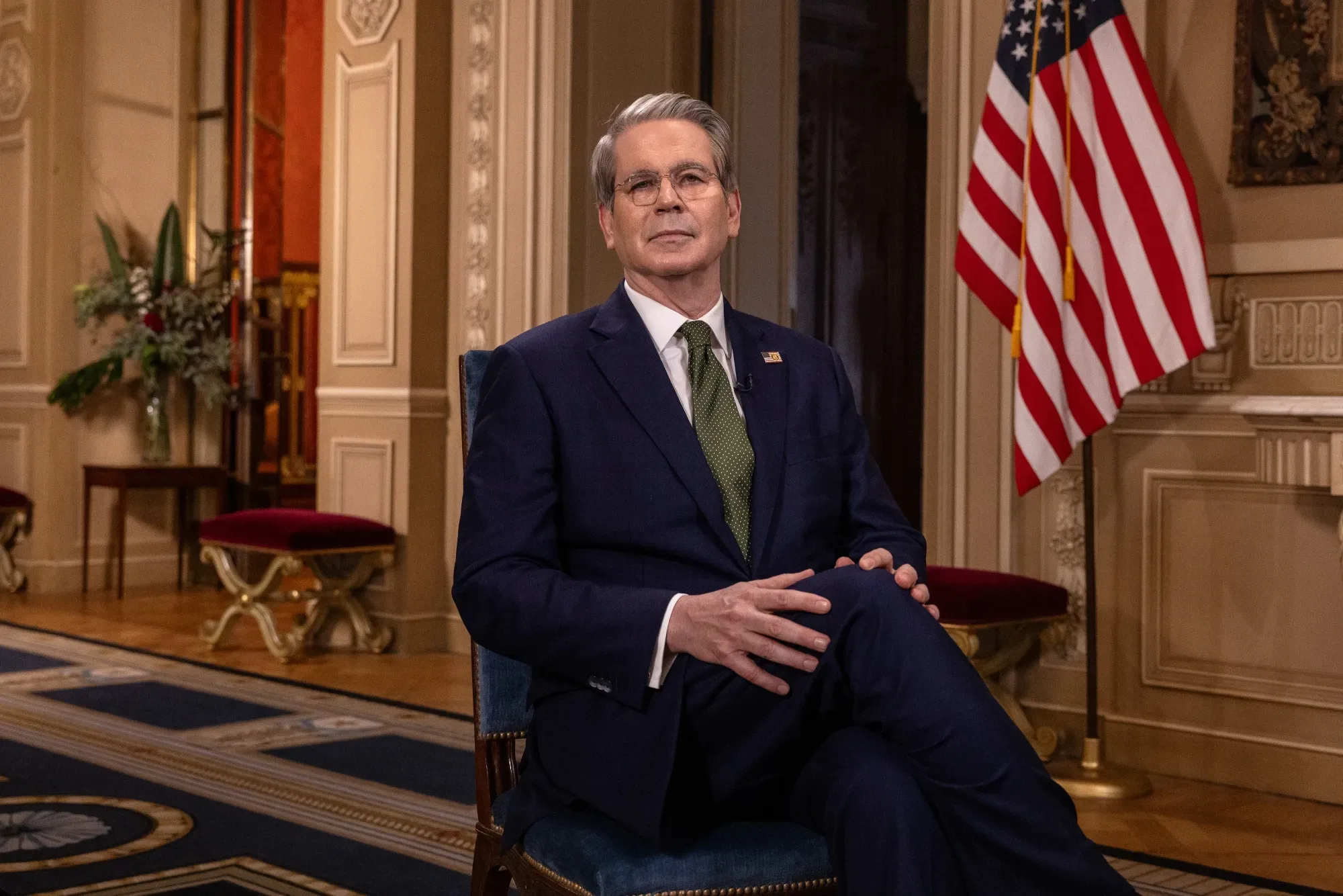 Scott Bessent: “Milei tiene el compromiso de sacar a China de la Argentina”