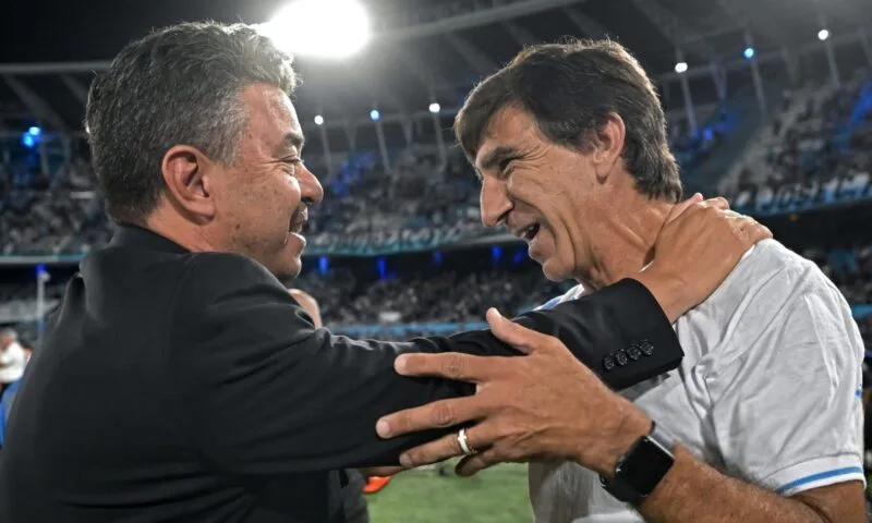 Hoy jueves, River se enfrenta a Racing buscando la semifinal de la Copa Argentina