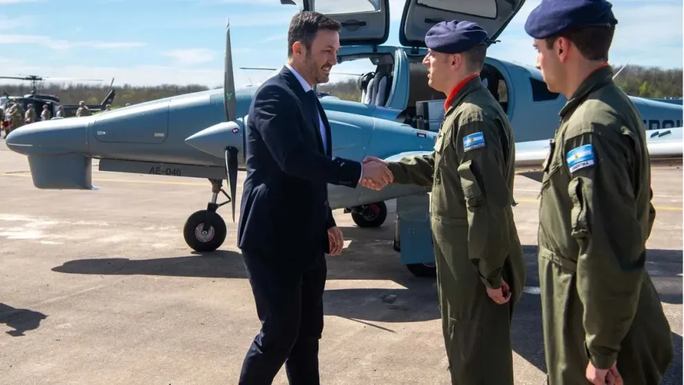 El Gobierno dio ascensos retroactivos a 21 militares “marginados” por la gestión de Alberto Fernández