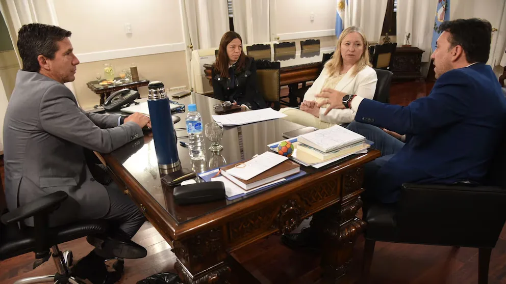 Mendoza propone multas de hasta $2 millones a las familias de niños que cometan bullying escolar