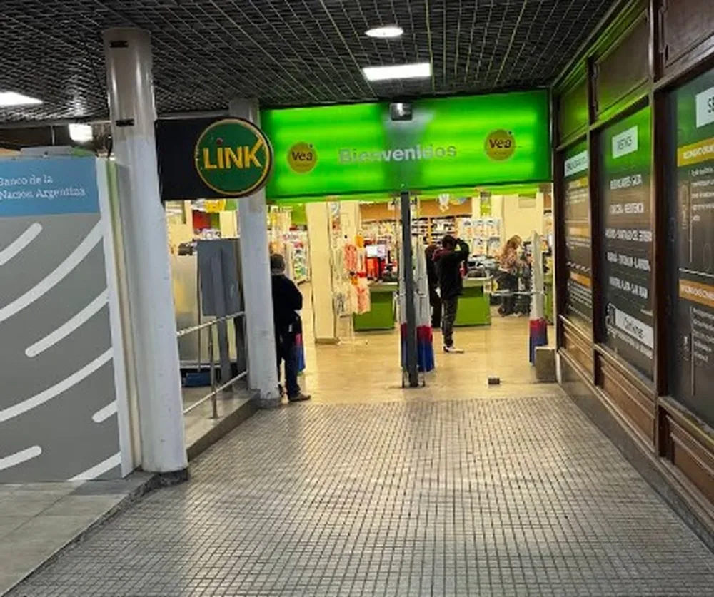 Catamarca: 32 trabajadores del supermercado VEA en la Terminal de Ómnibus, preocupados por el posible cierre