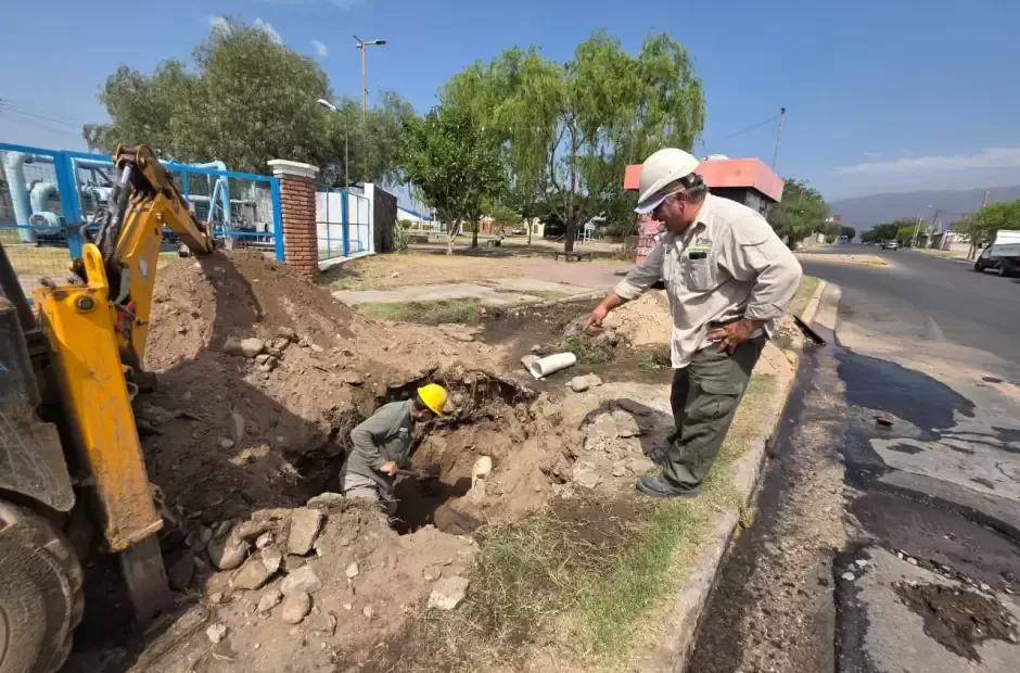 Por trabajos de Aguas de Catamarca, se resiente el servicio en numerosos barrios de la Capital