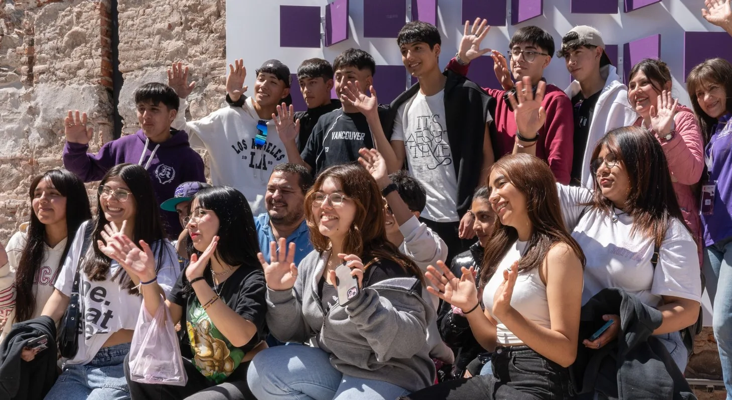 Estudiantes del interior de Catamarca vivieron la emoción de visitar por primera vez la Feria del Libro