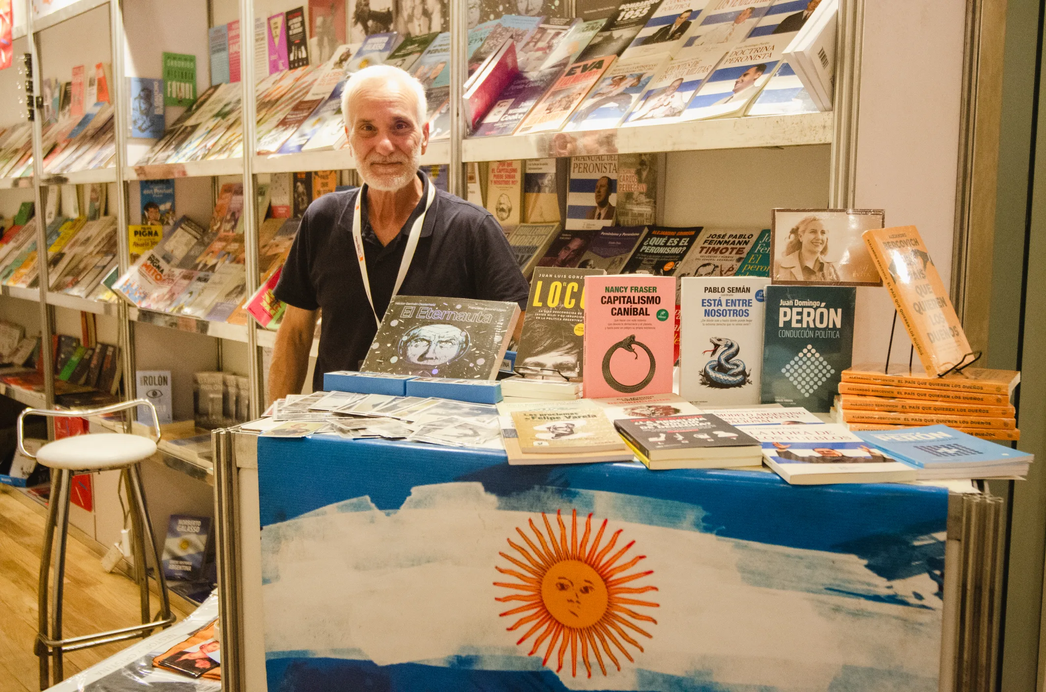 Catamarca: un viernes de risa con Adrián Lakerman y un café con aroma a poesía en la Feria del Libro
