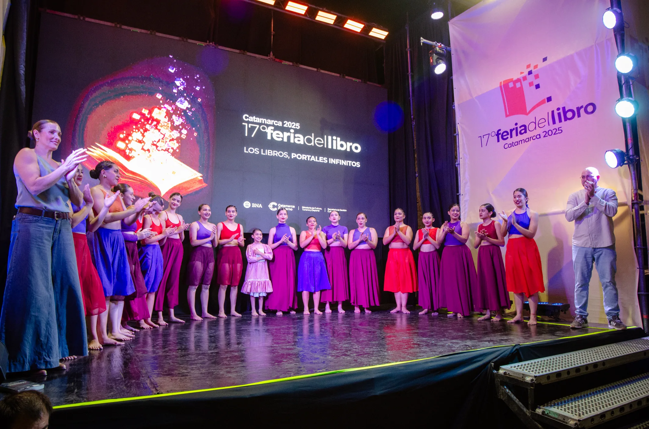 Jueves en la Feria del Libro: una jornada llena de arte, lectura y grandes figuras nacionales