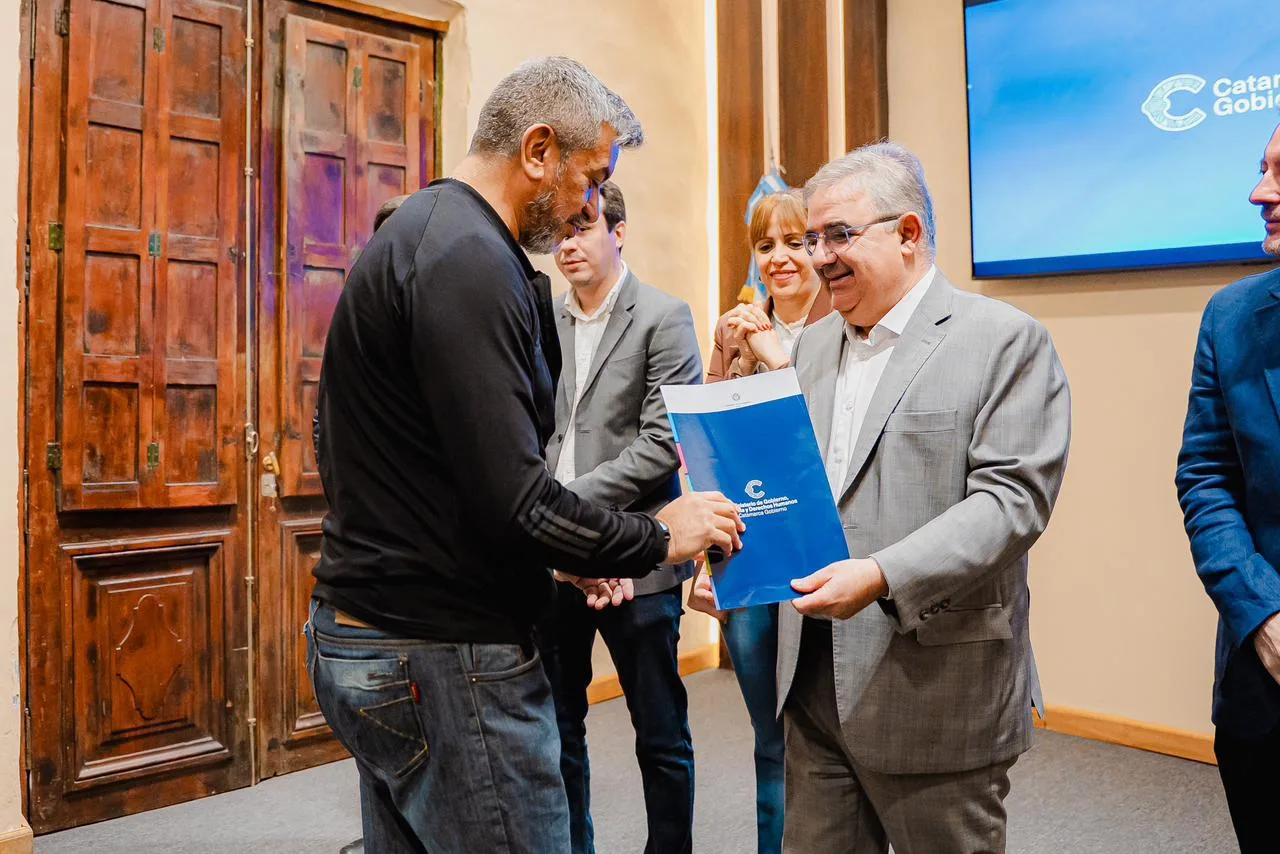 Nuevas asociaciones y fundaciones catamarqueñas cuentan con Personería Jurídica