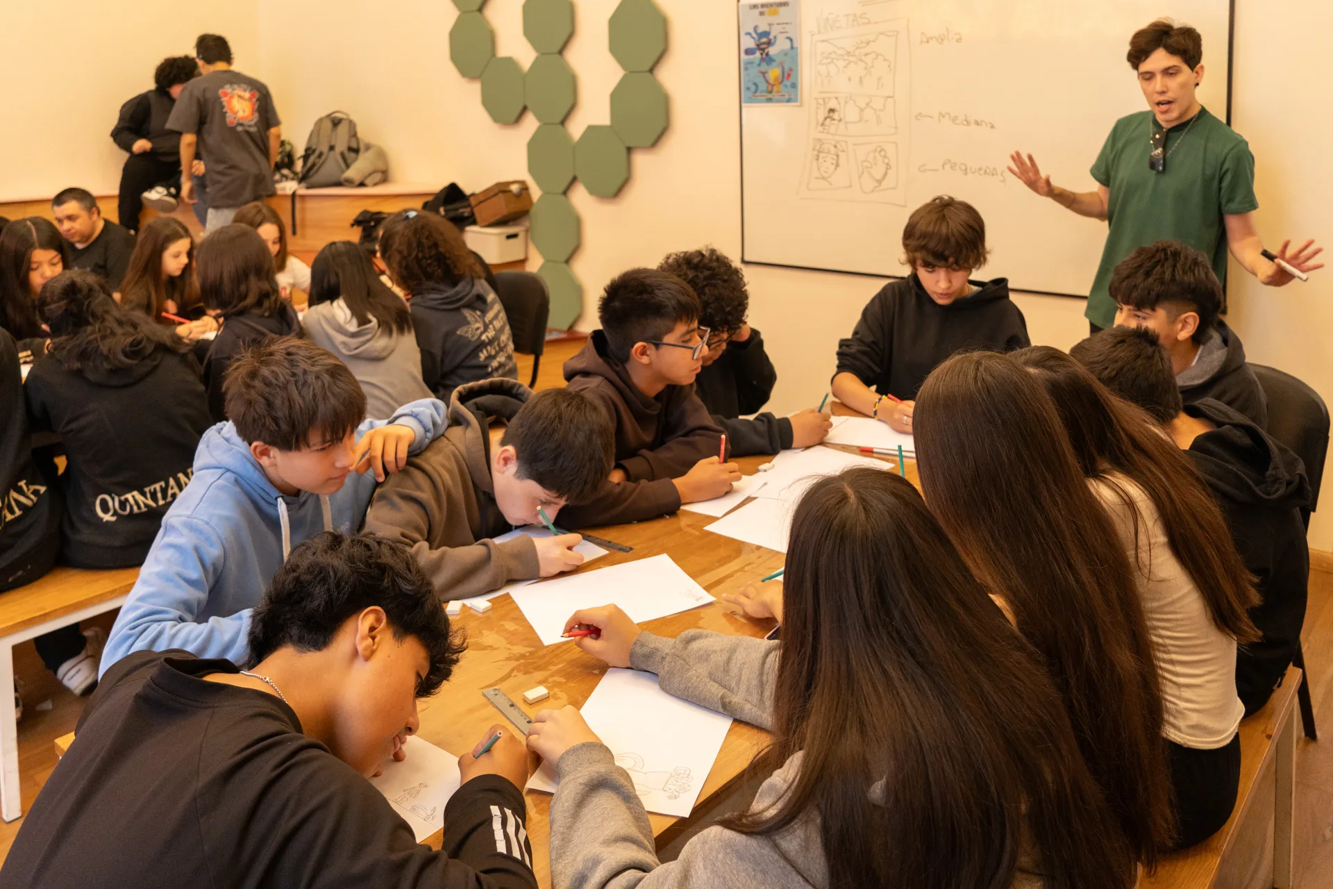 Niños y adolescentes de Catamarca crearon sus propios cómics y animaciones en la Feria del Libro