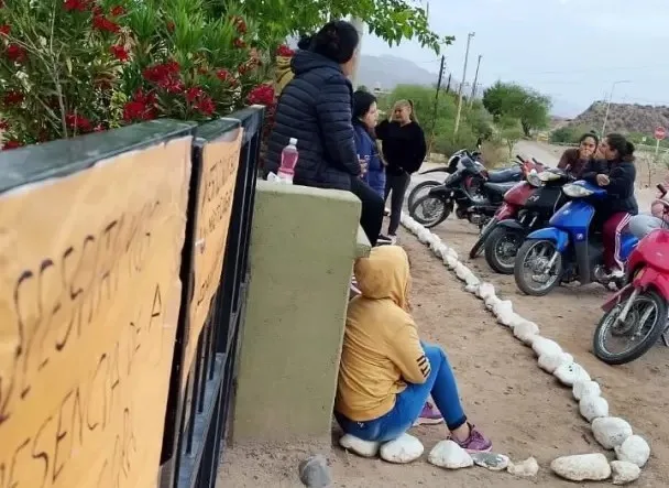 Catamarca: tomaron la Escuela N°92 en Belén reclamando por las condiciones del establecimiento