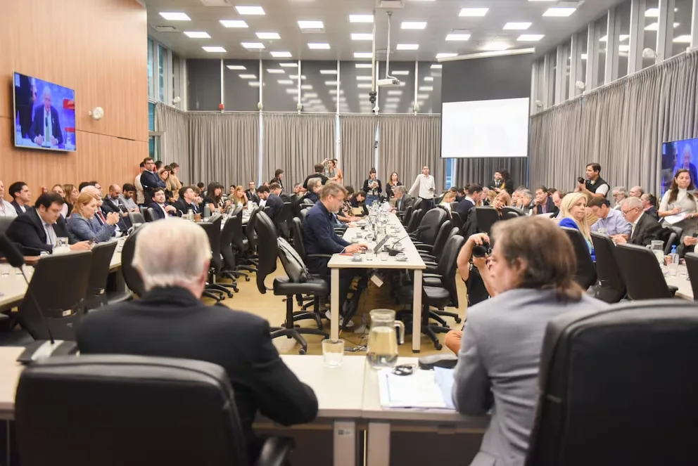 El oficialismo obtuvo dictamen de mayoría para el Presupuesto 2026