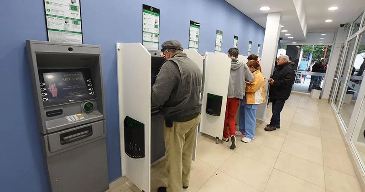 Cronograma de haberes en Catamarca: se adelanta el pago para docentes