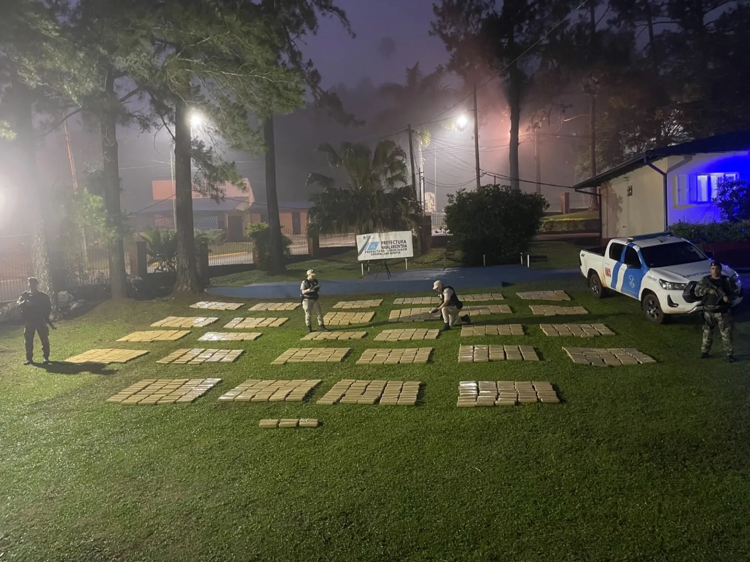 Prefectura Argentina secuestró más de una tonelada de droga proveniente de Paraguay, valuada en más de 3.500 millones de pesos